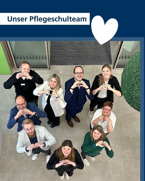 Unser Pflegeschulteam (vergrößerte Bildansicht wird geöffnet)