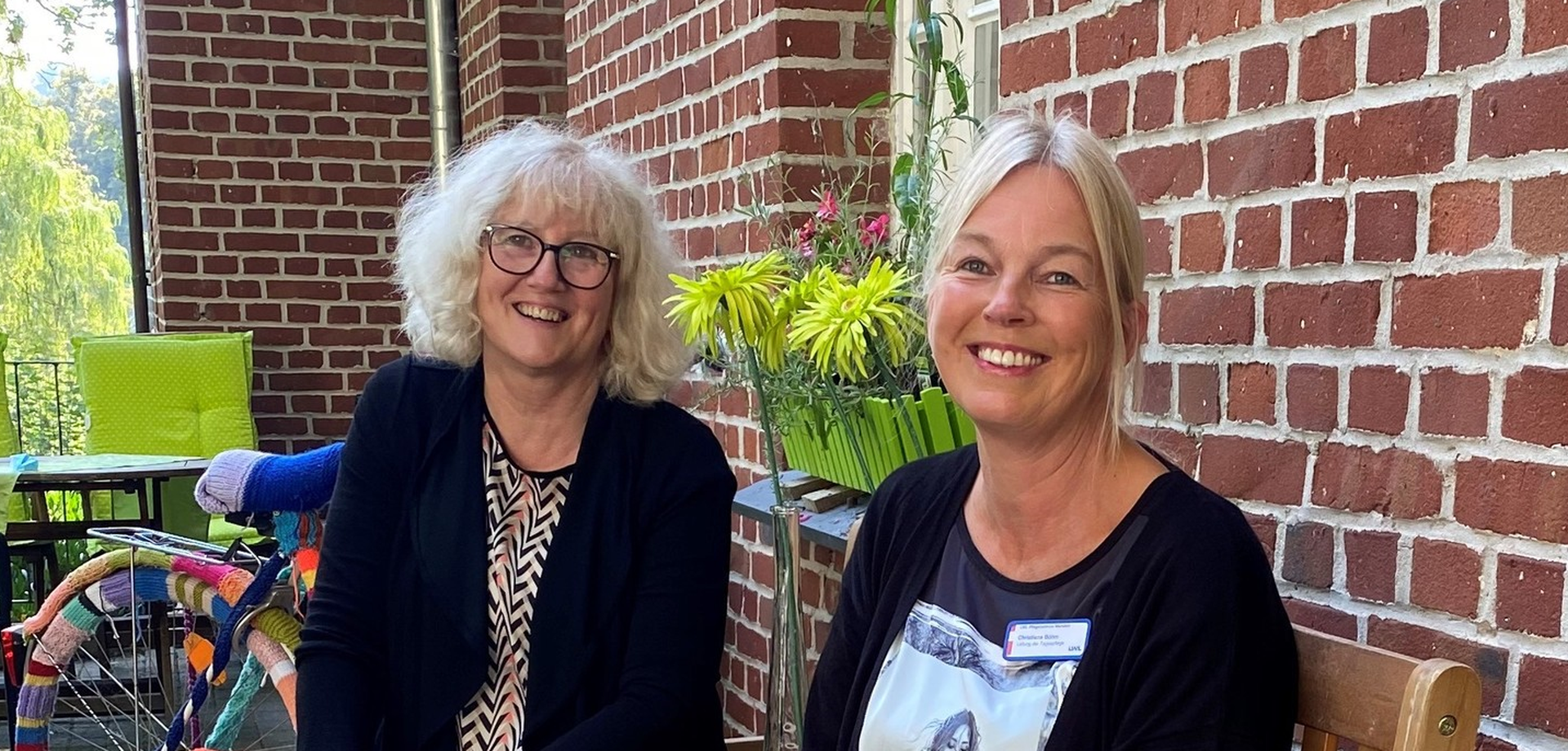 Reinhild Spanke und Christiane Böhm, die die Angehörigengruppe von Menschen mit Demenz leiten.